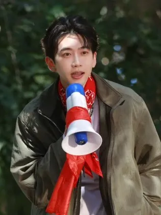 Fei Qiming as San Lai