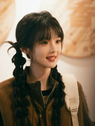 Zhang Miaoyi as Zhong Siqiao
